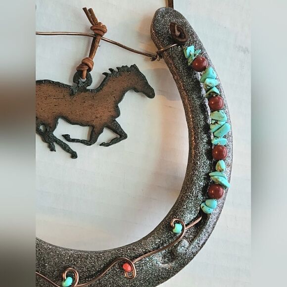 Handmade horseshoe turquoise hanging horse - Picture 5 of 8